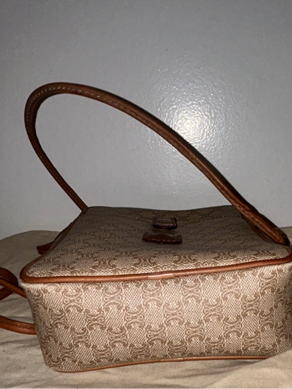 Vintage and Rare Celine Macadam canvas crossbody bag. - Picture 5 of 9